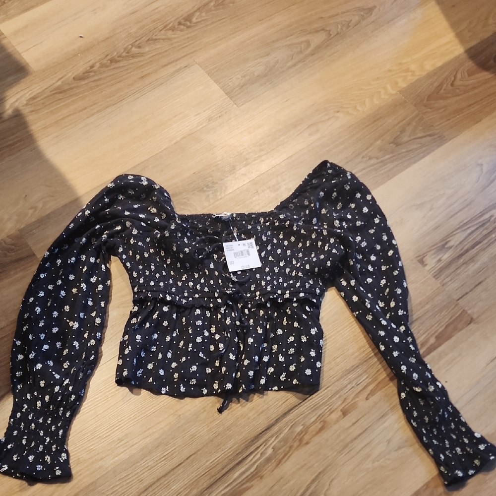 American Eagle Outfitters Black Floral Blouse Goth, Gorpcore, Cottagecore